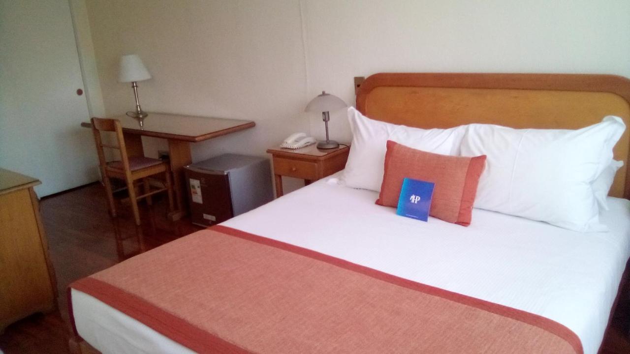 Hotel Presidente Santiago Eksteriør bilde